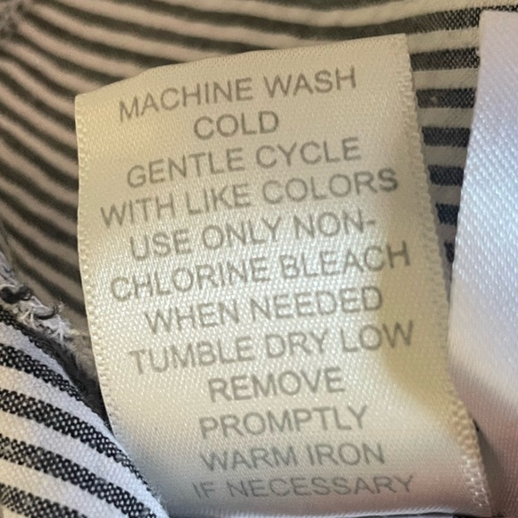 Eileen West | Short robe. Striped seersucker Ruffles. Size S/M Lounge/Sleepwear - Picture 10 of 12